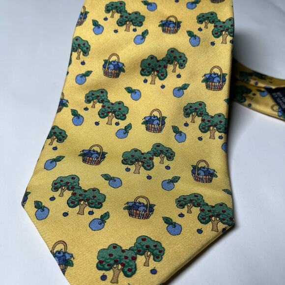 Burberry Blueberry Print Silk Neck Tie Unique Fun Designer Yellow Italy Vintage - Picture 6 of 6